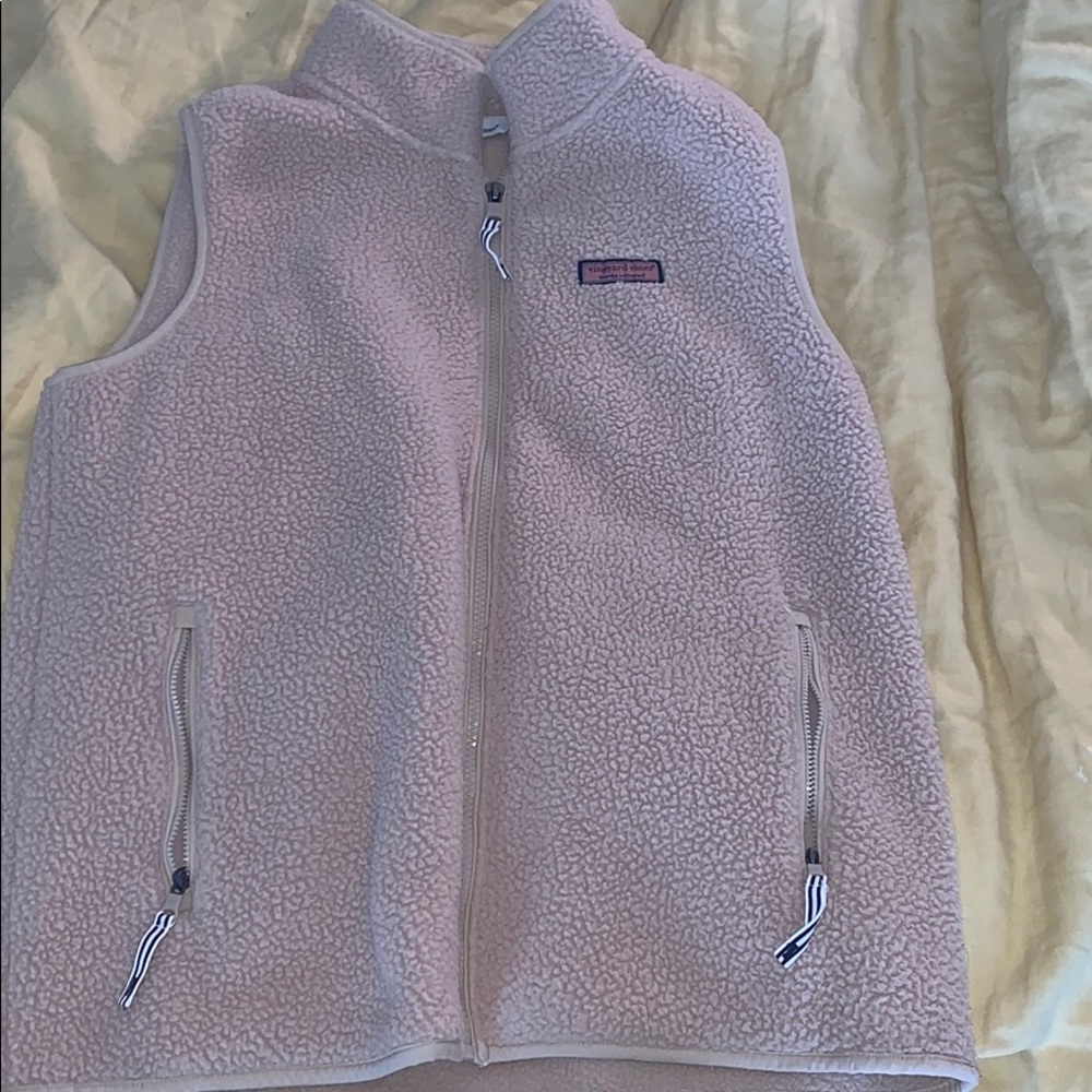 Vineyard vines Sherpa vest